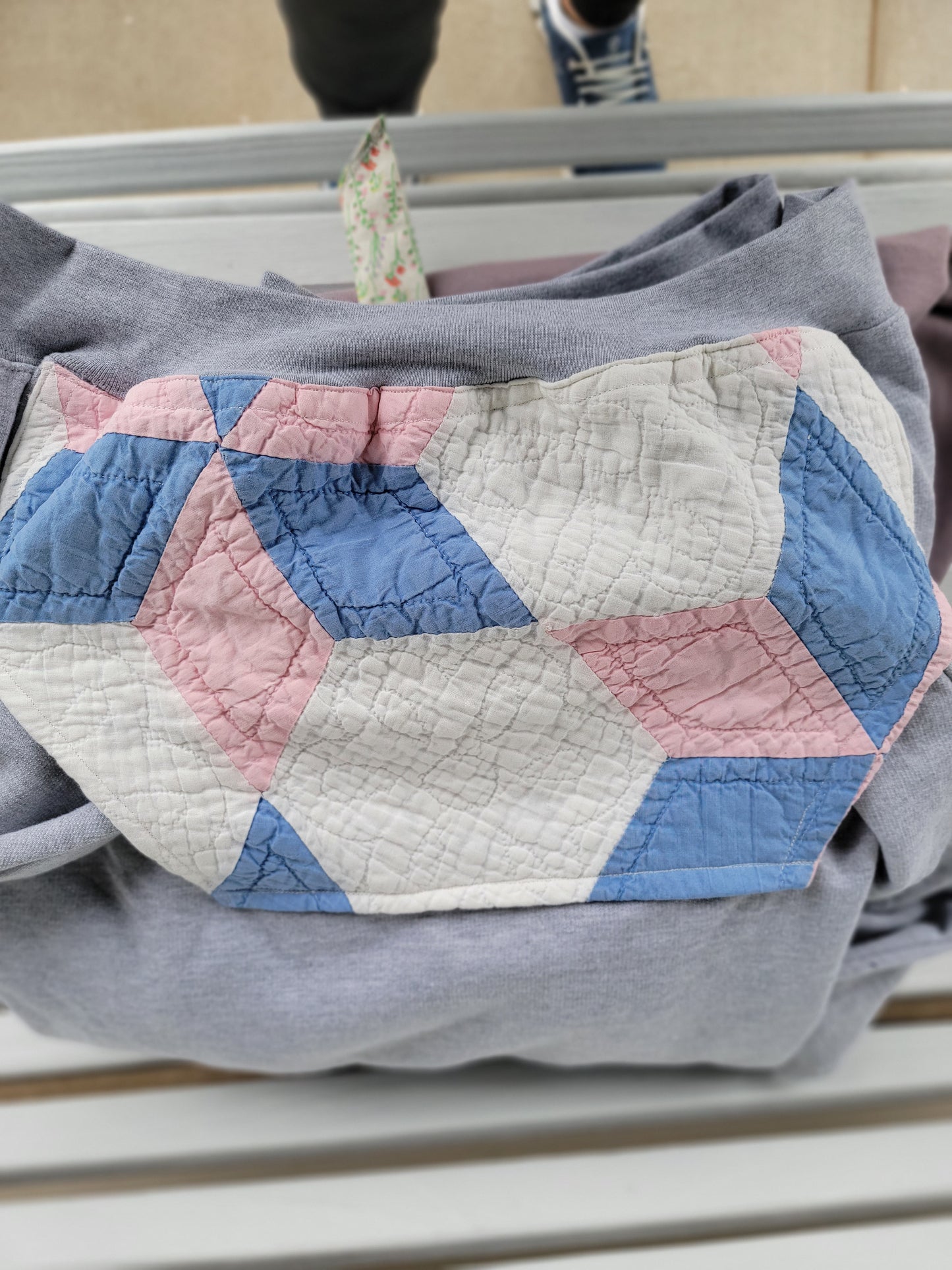 Vintage Quilt Pocket Hooded Sweatshirt - Size X-Large